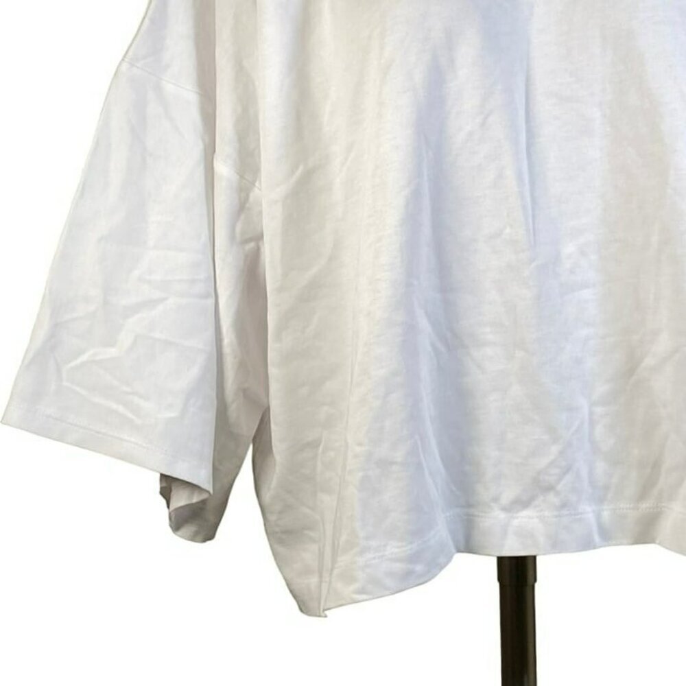 H:ours Cyndie Tee Shirt in White - Picture 8 of 11